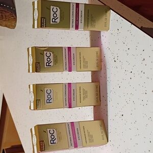 4 Retinol Correxion Eye Cream - Gold